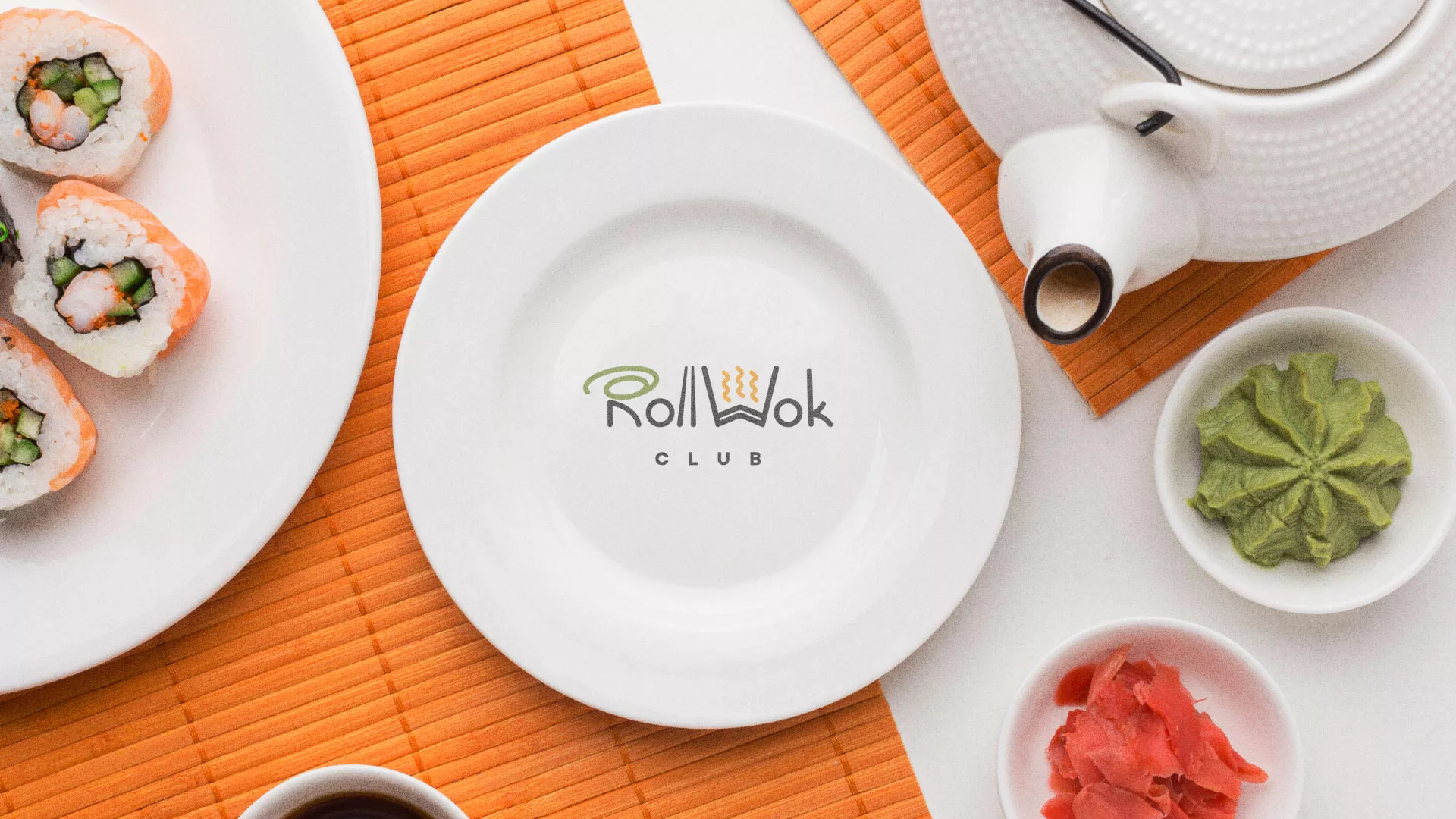 Разработка логотипа и фирменного стиля суши-бара «Roll Wok Club» в Чёрмозе
